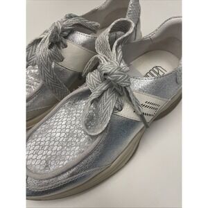 Vaddia Turbo Silver Metallic Leather Sneakers Women 40 US 9.5 NWOT